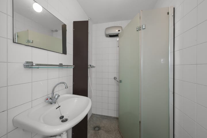 Tussenwoning te koop: Hoekerstraat 18, Zaandam