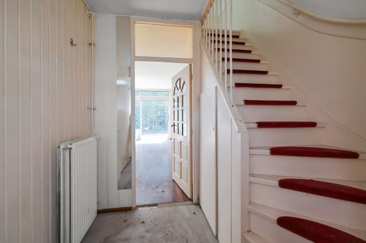 Tussenwoning te koop: Hoekerstraat 18, Zaandam