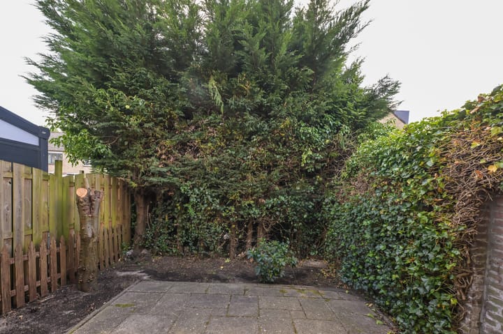 Tussenwoning te koop: Hoekerstraat 18, Zaandam