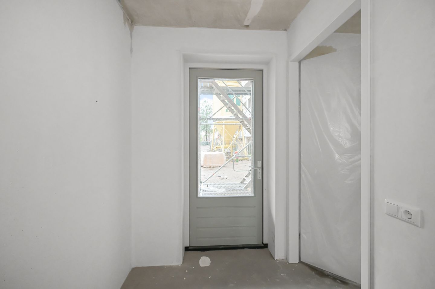 Photo 10 of Van Moerkerkenstraat 33