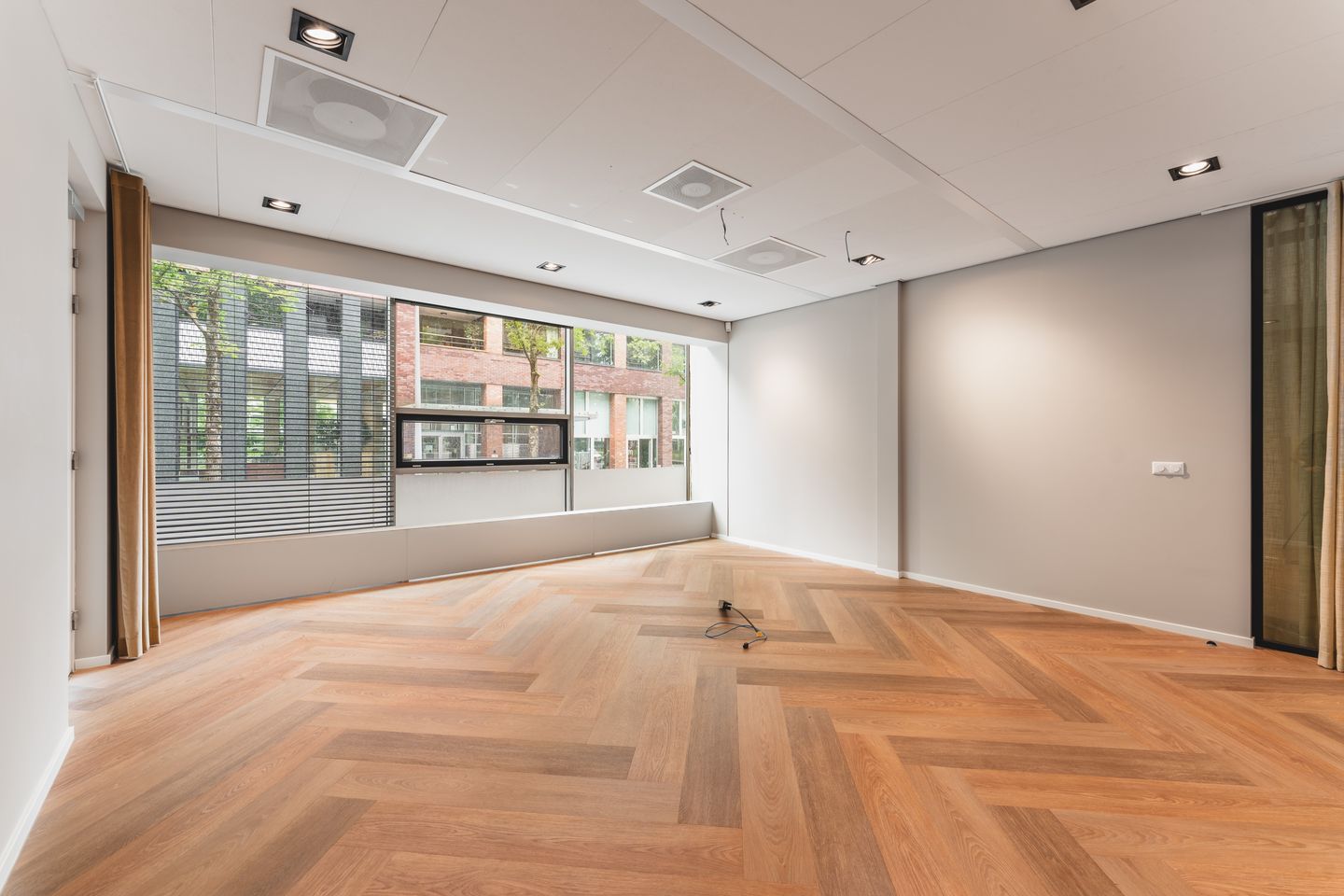 View photo 2 of De Boelelaan 28