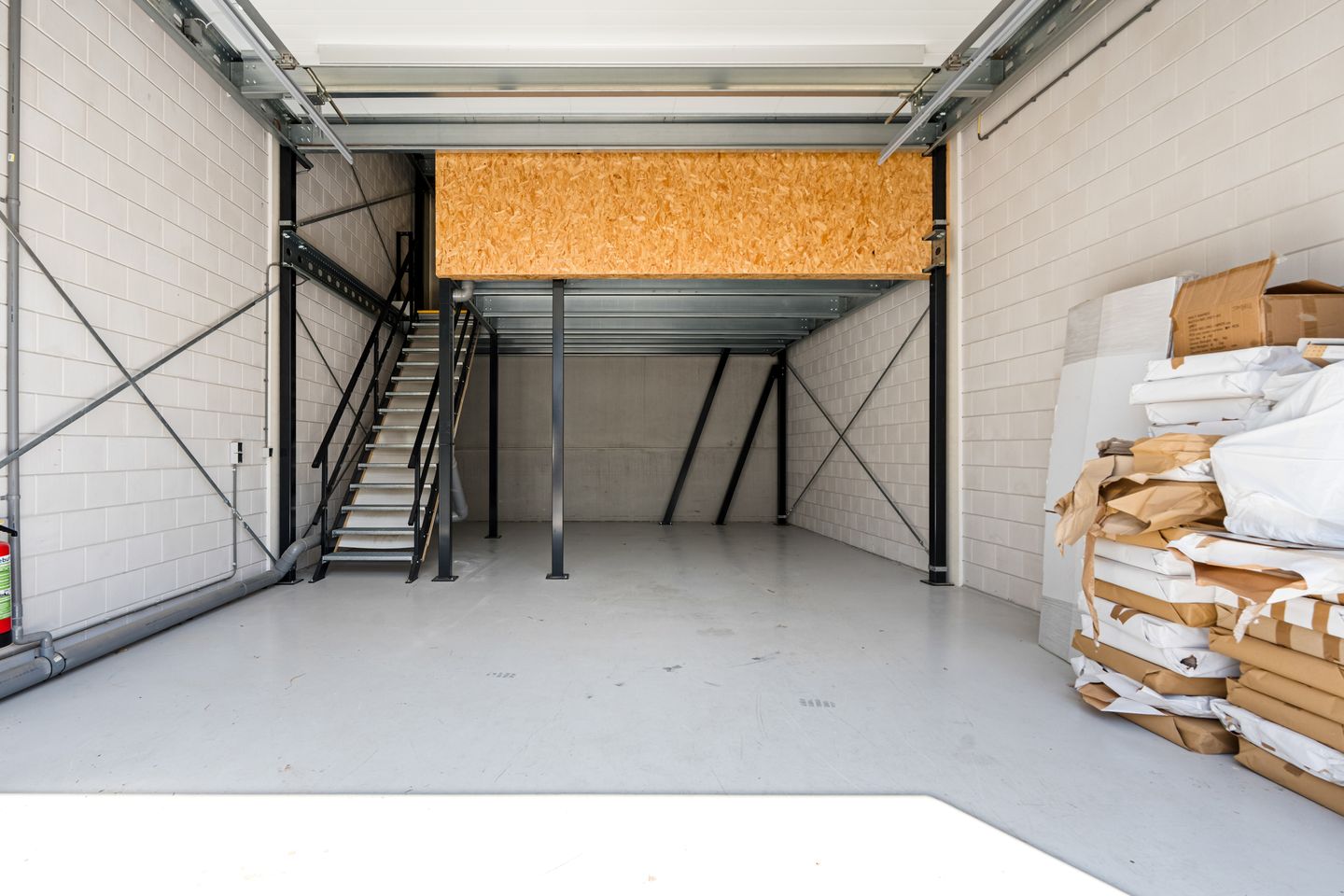 Bekijk foto 4 van Hertzstraat 13