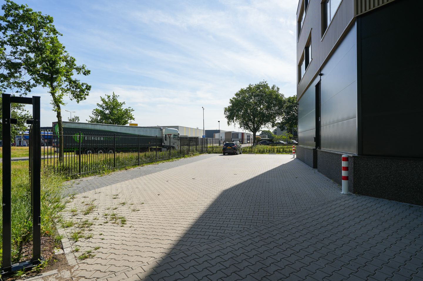 View photo 4 of Industrielaan 101