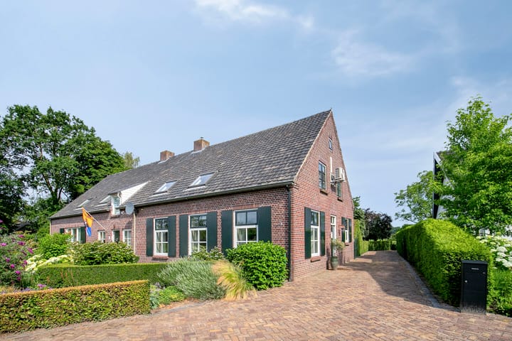 Photo 4 of Willibrordusweg 10