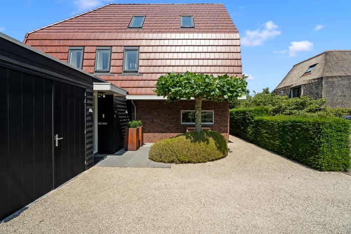 Foto 4 van Schoeimes 5