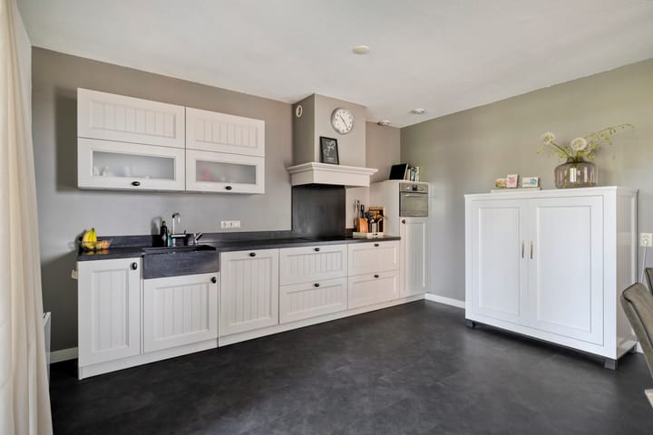 Hoekwoning te koop: Maasdijk 61, Breda