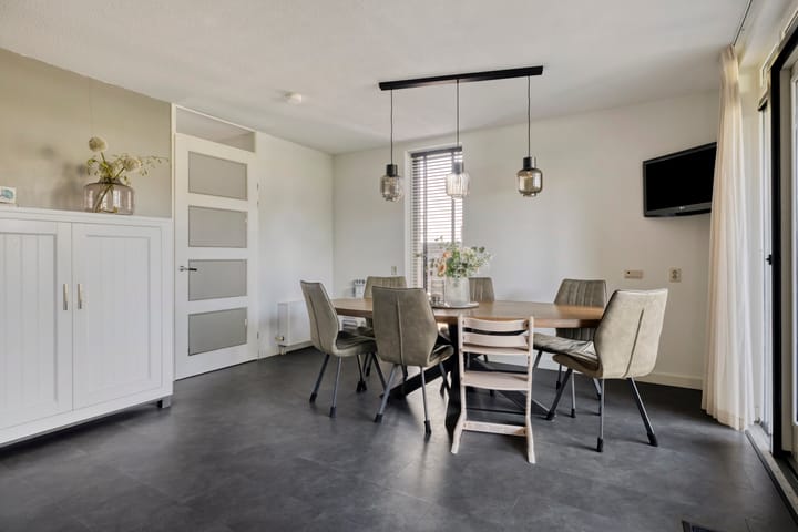 Hoekwoning te koop: Maasdijk 61, Breda