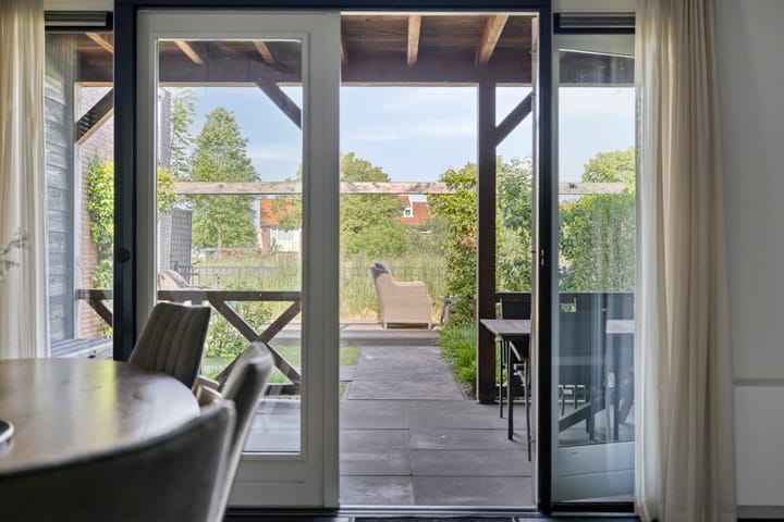 Hoekwoning te koop: Maasdijk 61, Breda