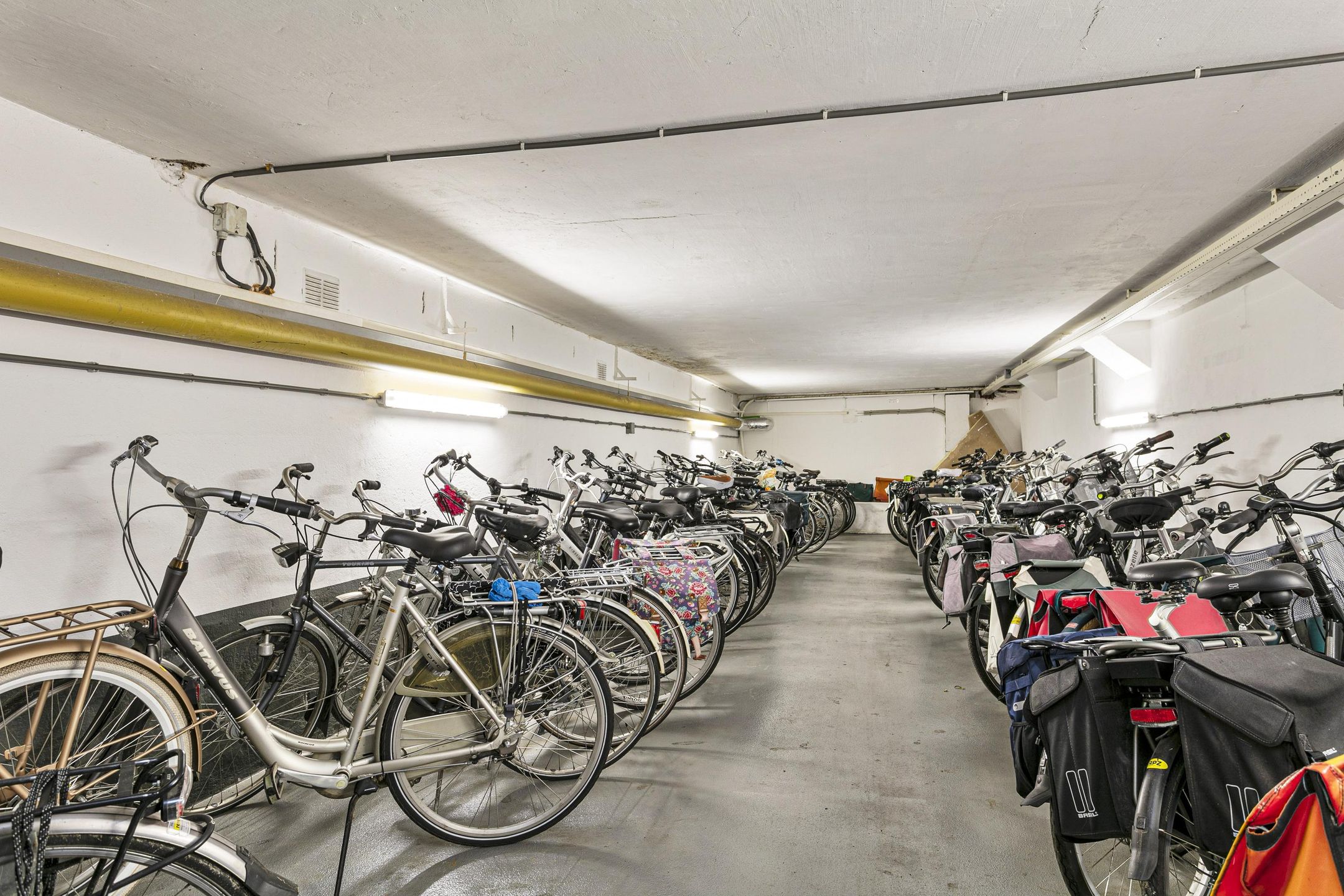Photo 27 of Laan van Rijnwijk 1-D04