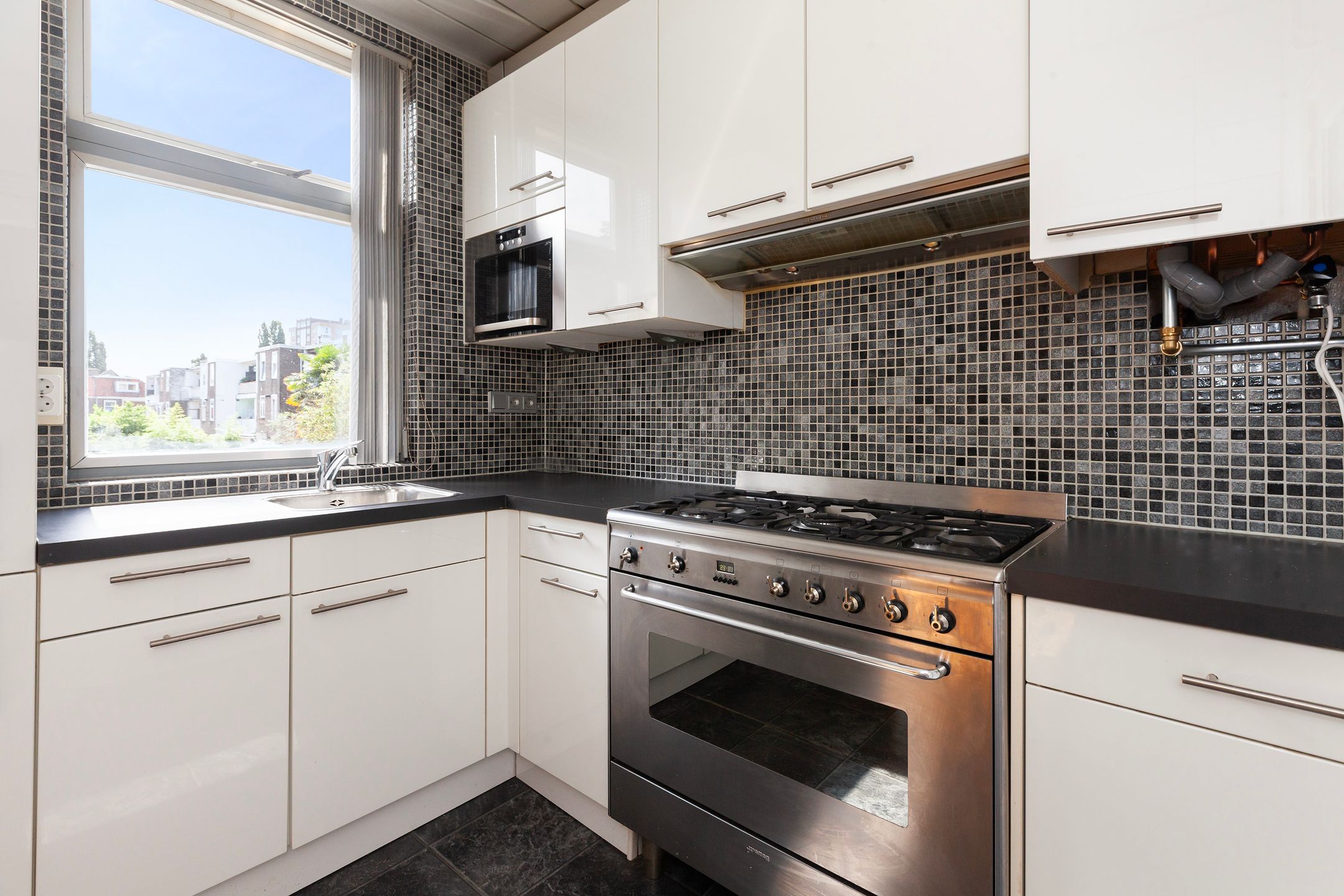 Photo 12 of Groen van Prinstererstraat 64