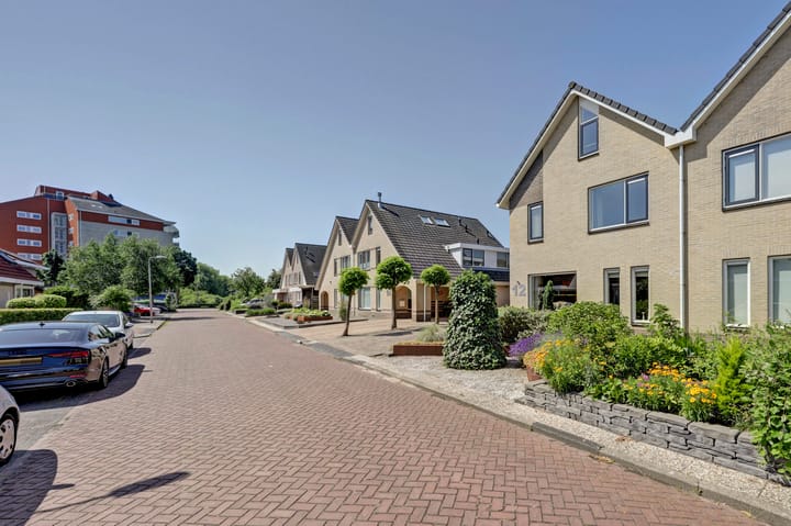 Foto 4 van Voorne 12