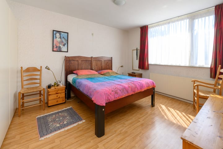 Tussenwoning te koop: Eduard van Beinumlaan 23, Dieren