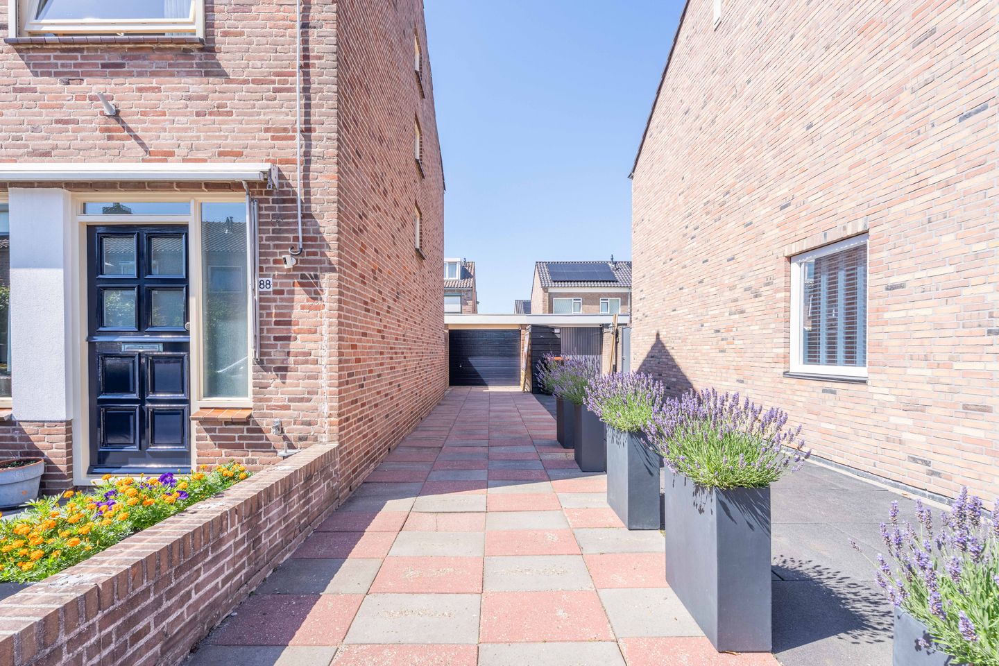 Photo 49 of Collegiantenstraat 88