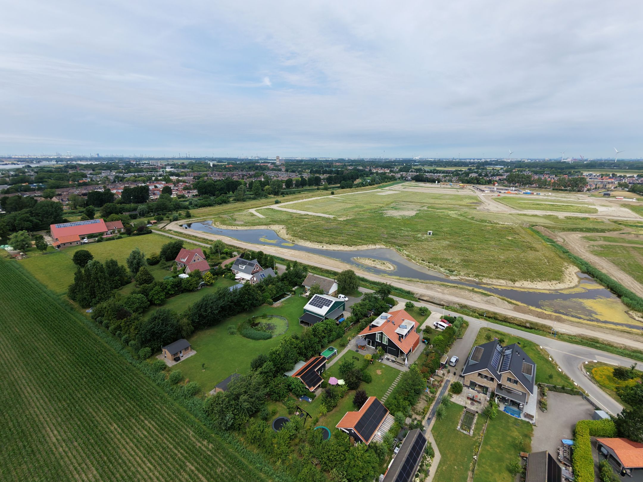 Photo 42 of Voorweg 1-C