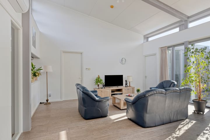 Foto 4 van Rijksweg 126-B