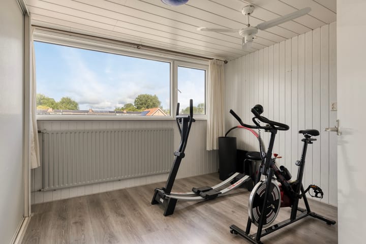 Hoekwoning te koop: Middenweg 332, Heerhugowaard