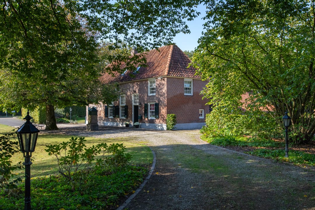 Foto 2 van Ruurloseweg 77-79