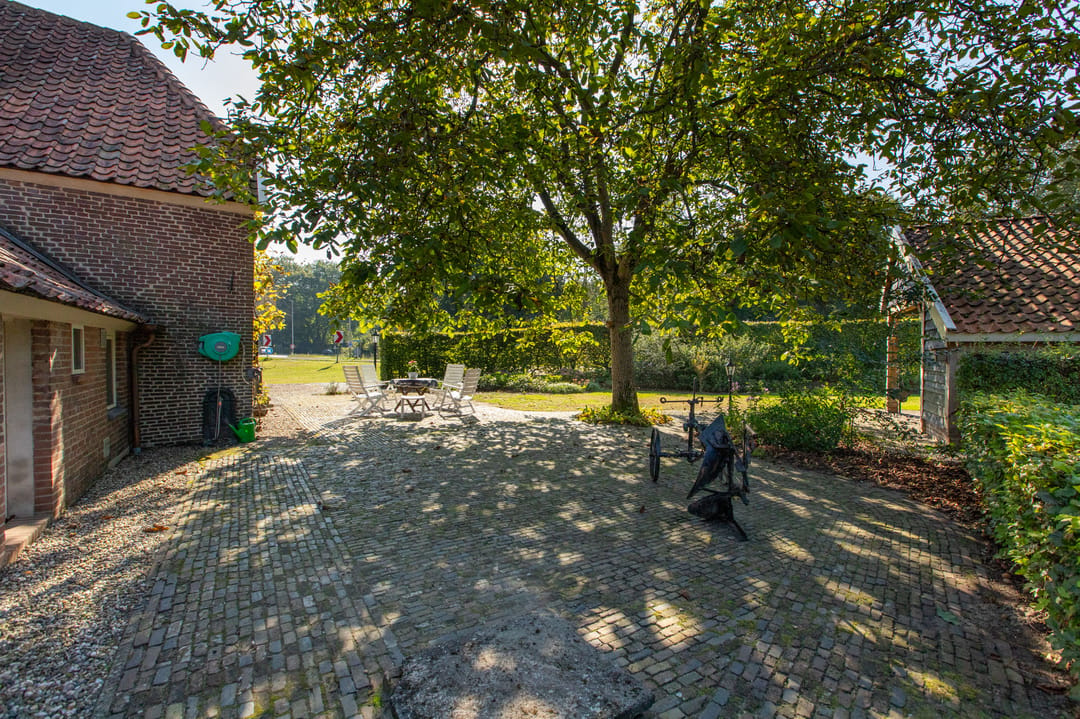 Foto 91 van Ruurloseweg 77-79