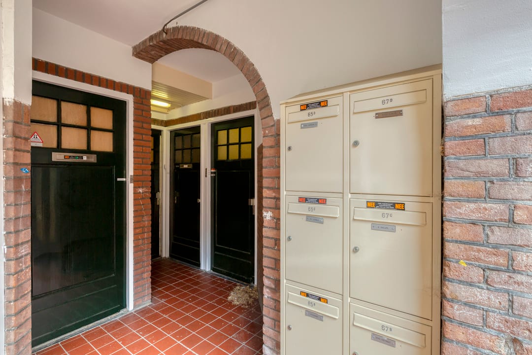 Photo 8 of Madurastraat 65-D