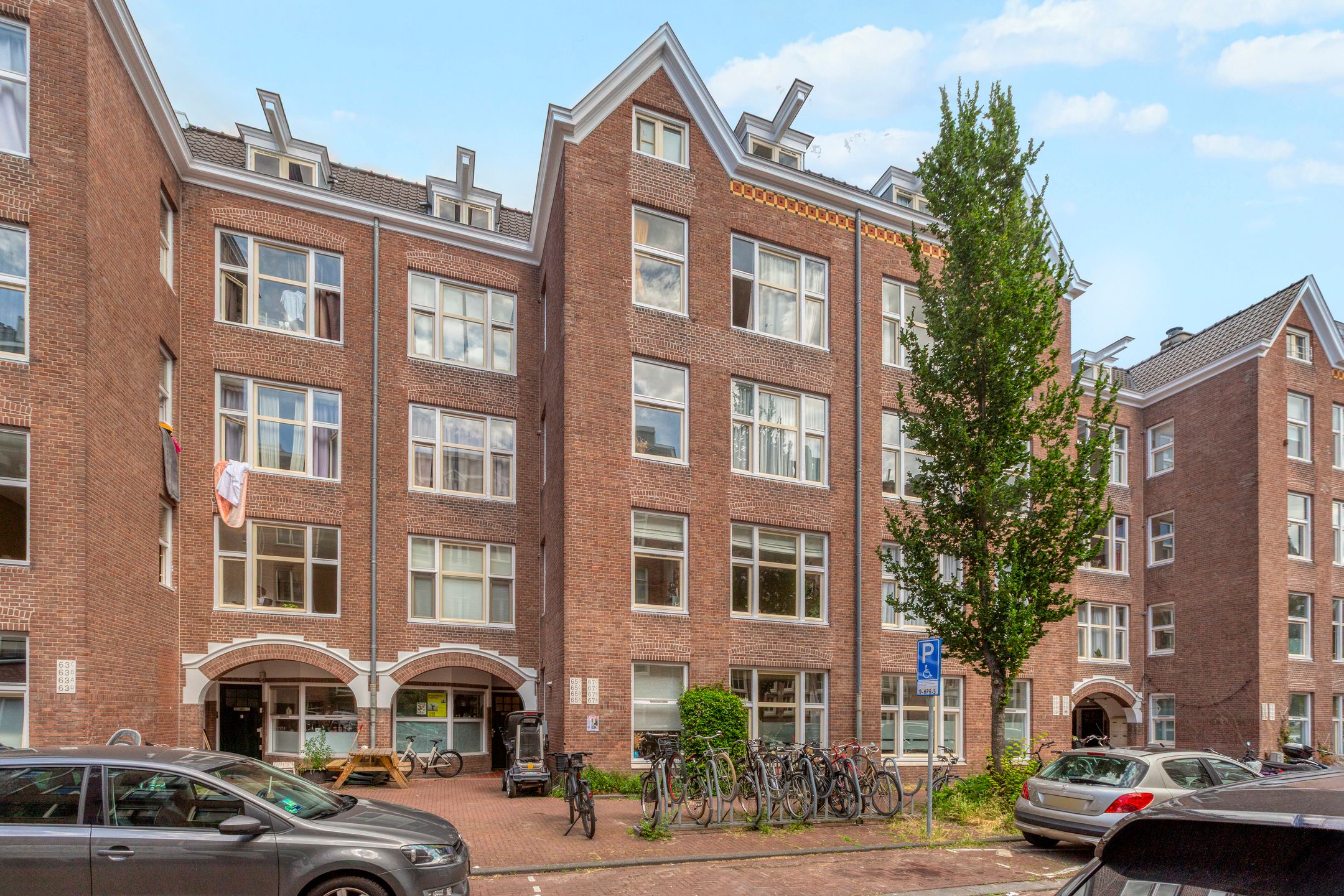 Photo 48 of Madurastraat 65-D