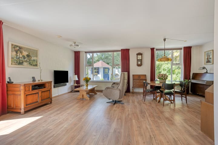 Vrijstaande woning te koop: Reaal 159, Hoorn