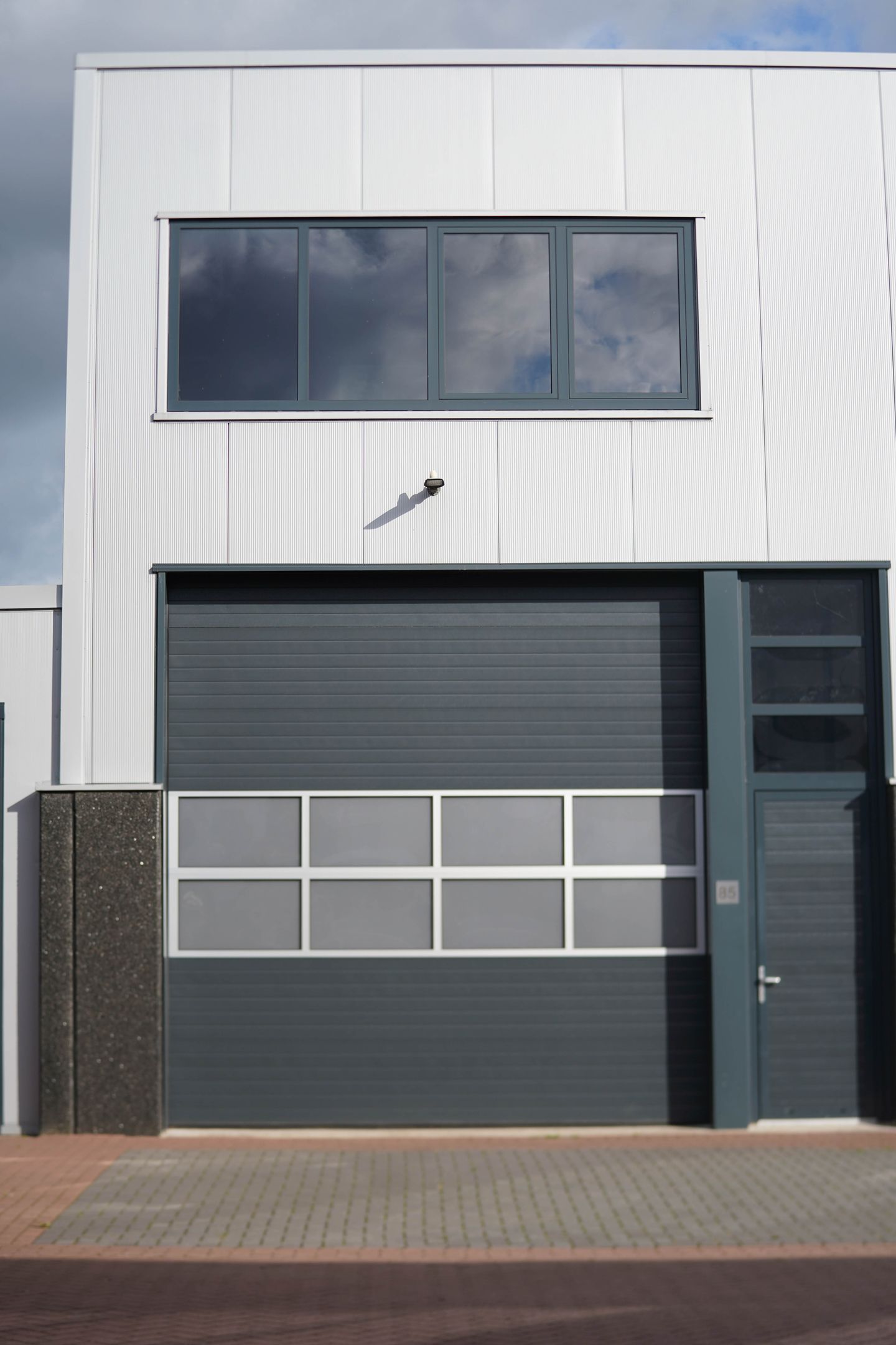 View photo 1 of Brandweerstraat 85
