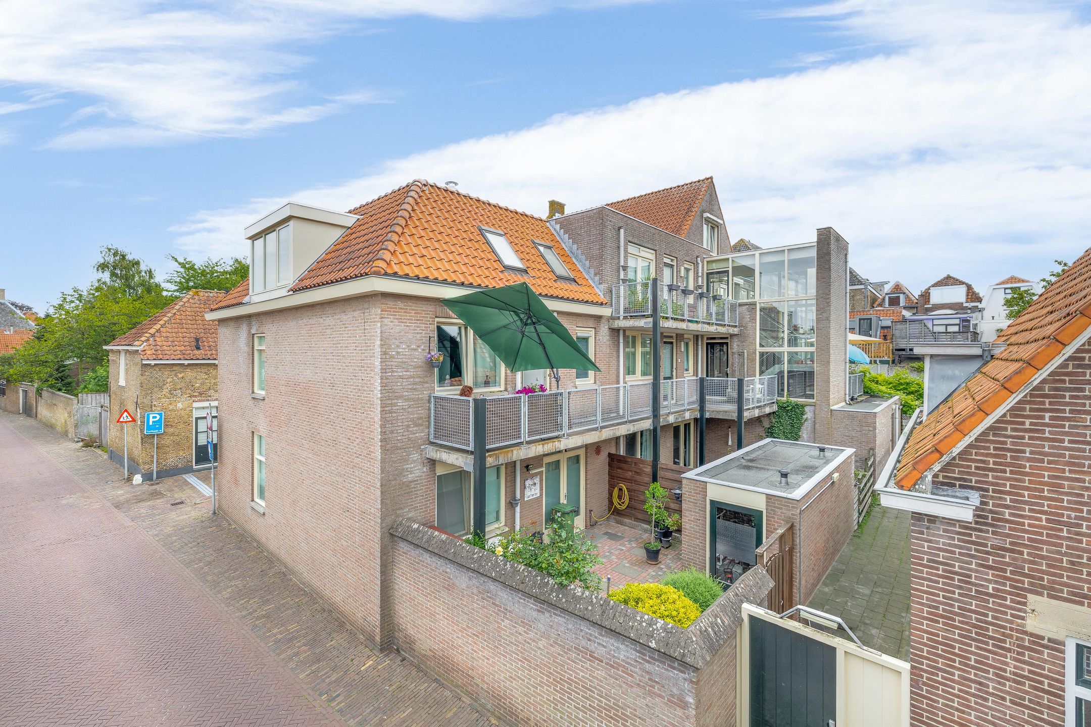 Photo 6 of Queenboroughstraat 21