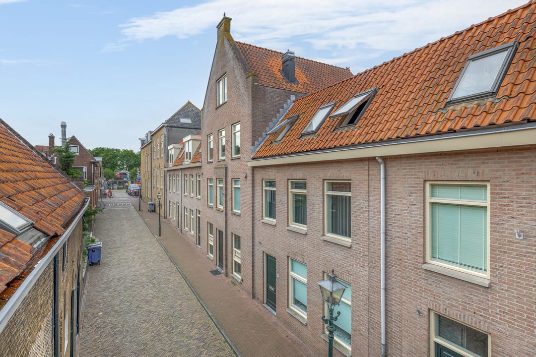 Photo 1 of Queenboroughstraat 21