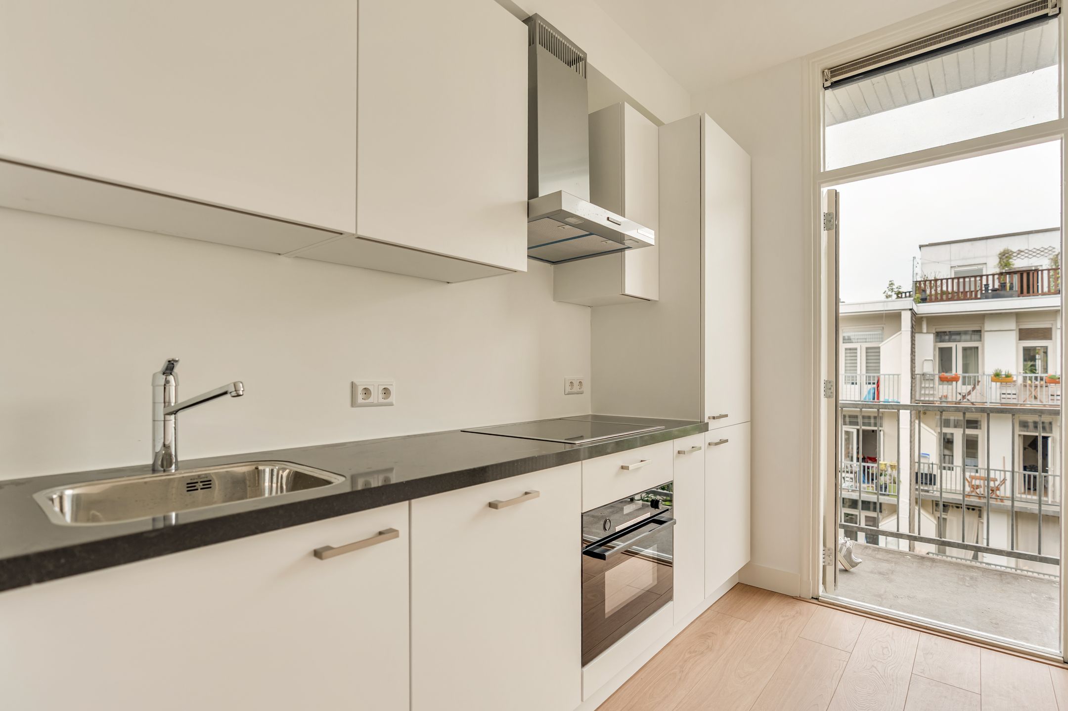 Photo 9 of Van Spilbergenstraat 108-3