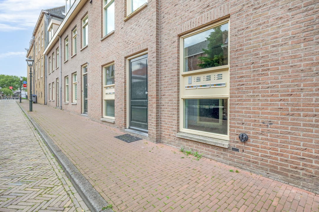 Photo 7 of Queenboroughstraat 21