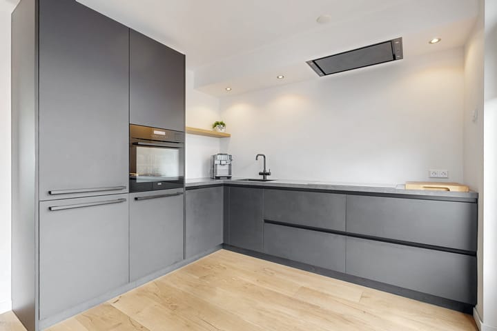 Tussenwoning te koop: van Swietenstraat 4, Zoeterwoude
