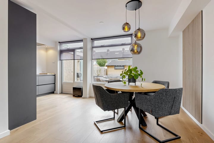 Tussenwoning te koop: van Swietenstraat 4, Zoeterwoude