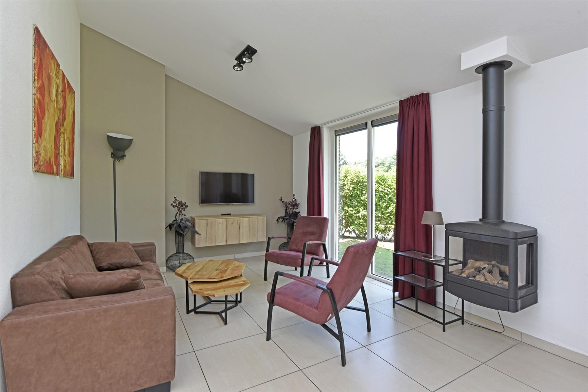 2-bedroom freehold villa in Arcen — photo 5 of 5