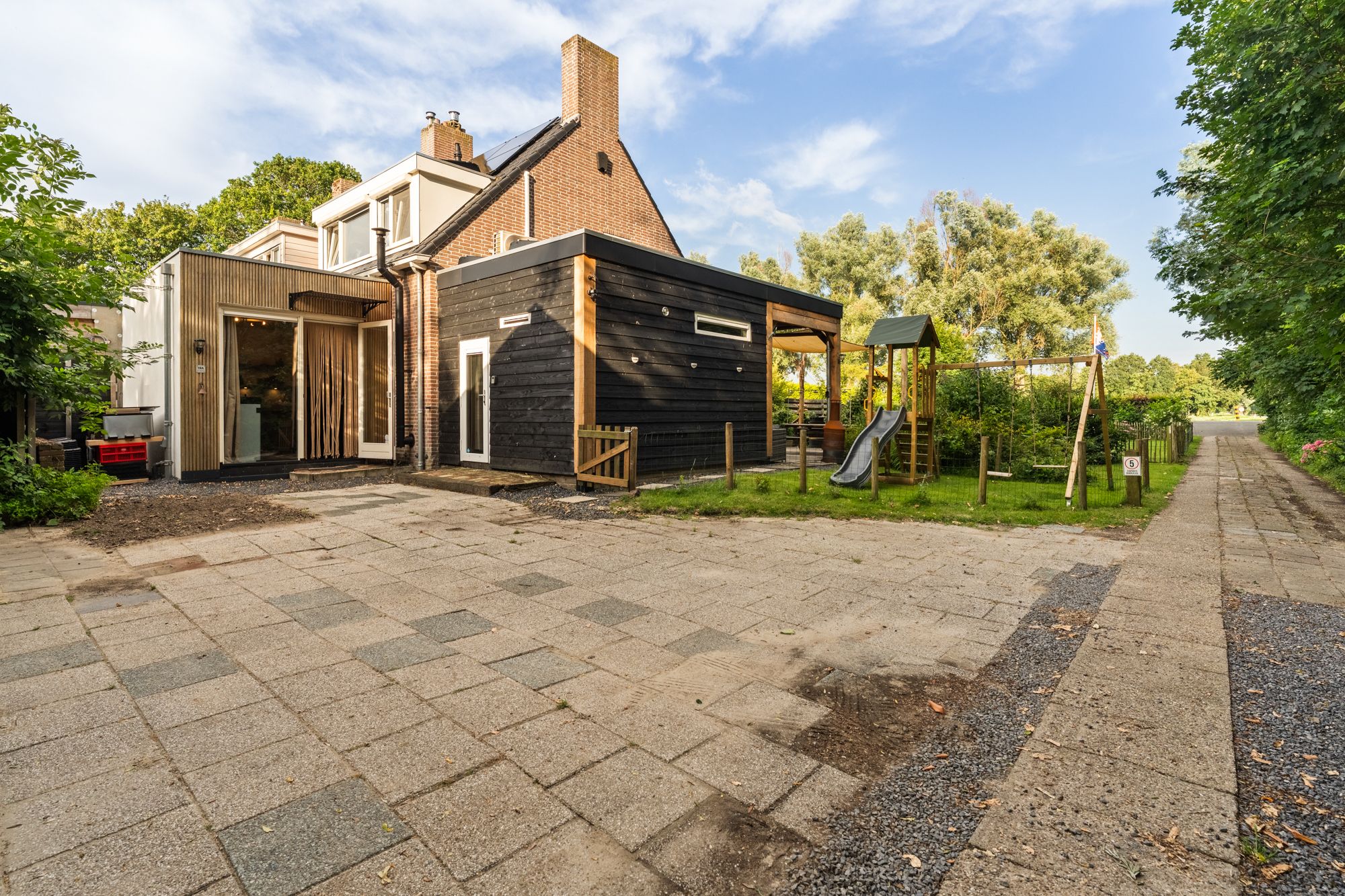 Photo 36 of Noordermeerweg 19-A