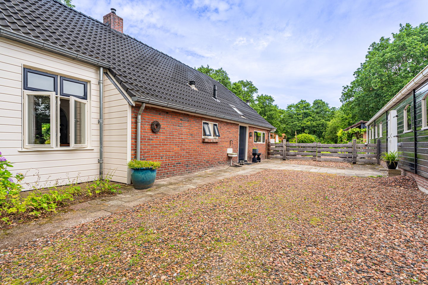 Photo 34 of Lageweg 24