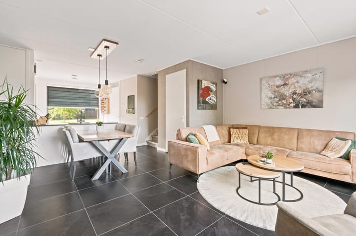 Hoekwoning te koop: Kwinkslag 37, Apeldoorn