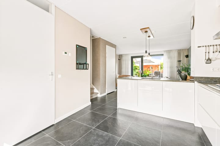 Hoekwoning te koop: Kwinkslag 37, Apeldoorn