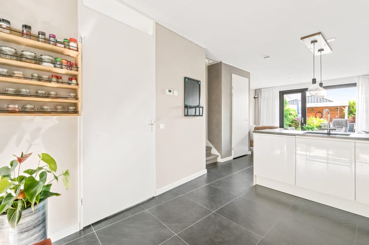 Hoekwoning te koop: Kwinkslag 37, Apeldoorn