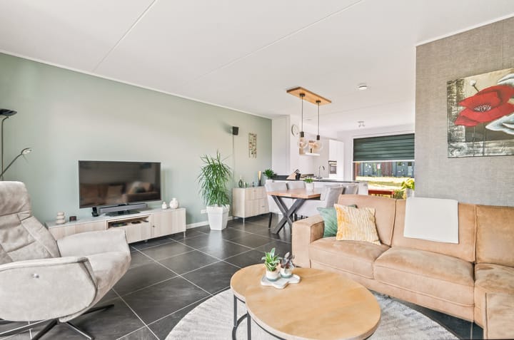Hoekwoning te koop: Kwinkslag 37, Apeldoorn