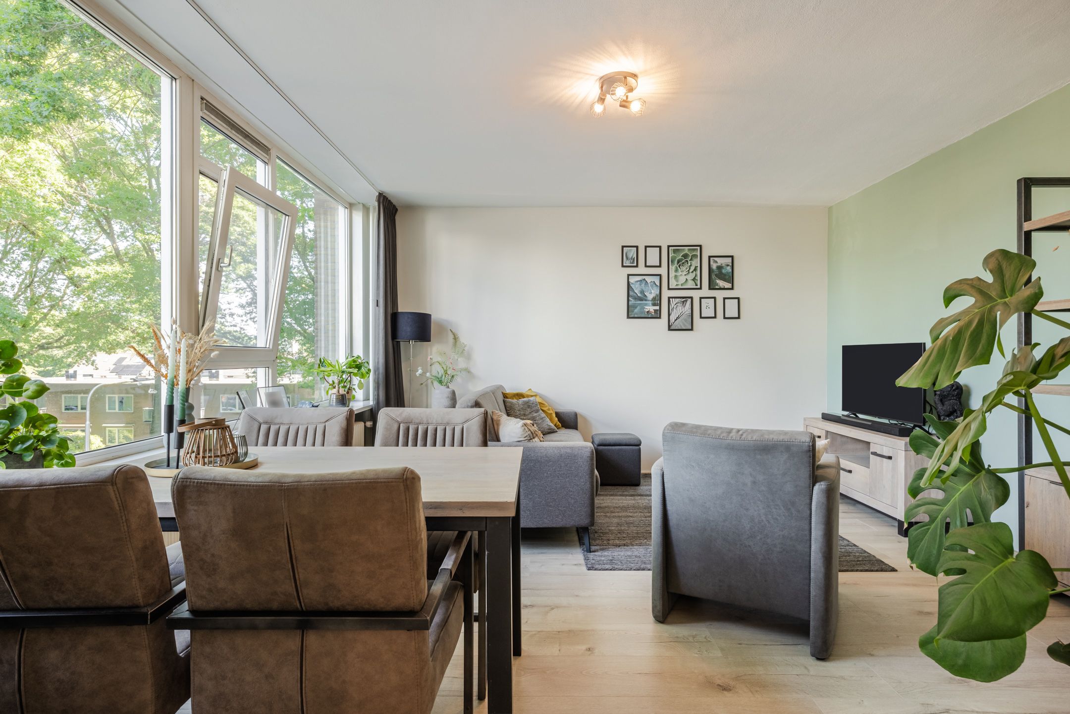 Photo 9 of Postelse Hoeflaan 61-A