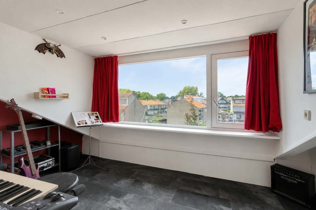 Photo 16 of Slauerhoffstraat 9