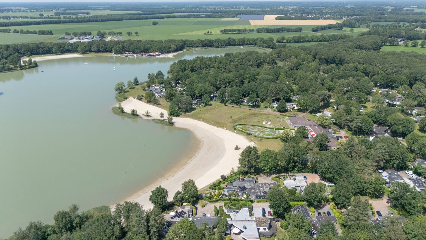 Photo 49 of Ermerzand 13