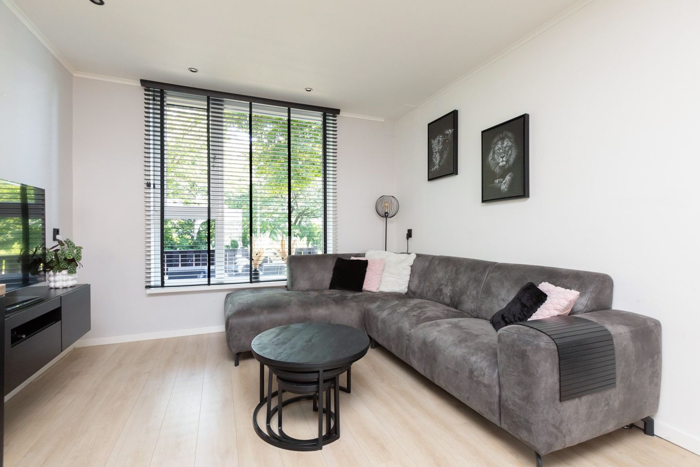 Photo 4 of Scherwolderhemstraat 22