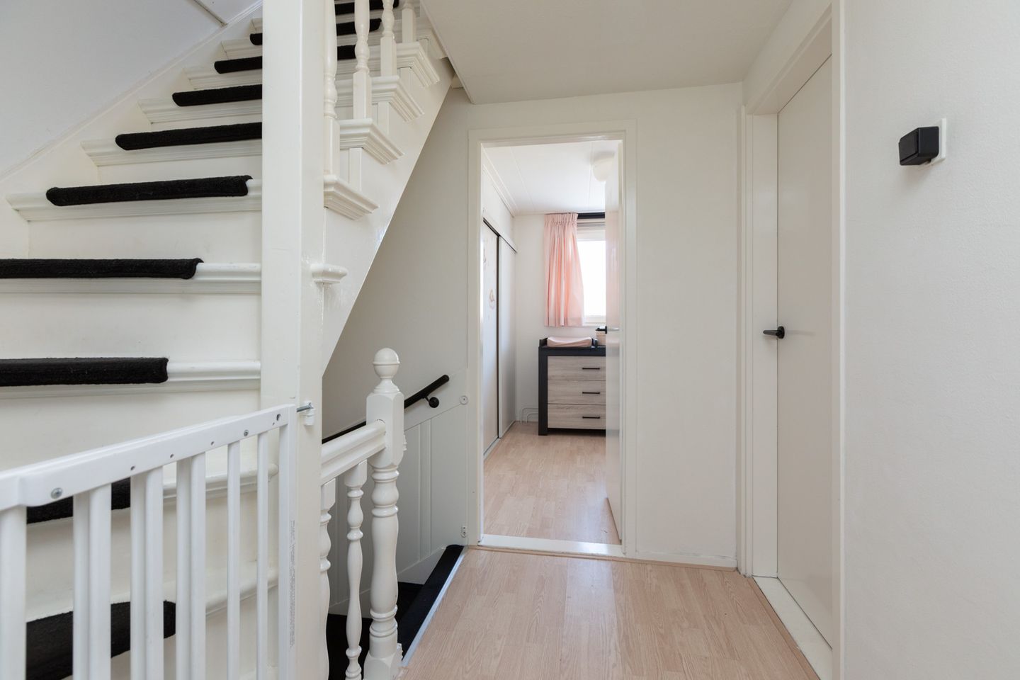 Photo 20 of Scherwolderhemstraat 22