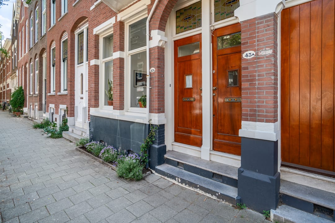 Foto 52 van Joost van Geelstraat 43-B