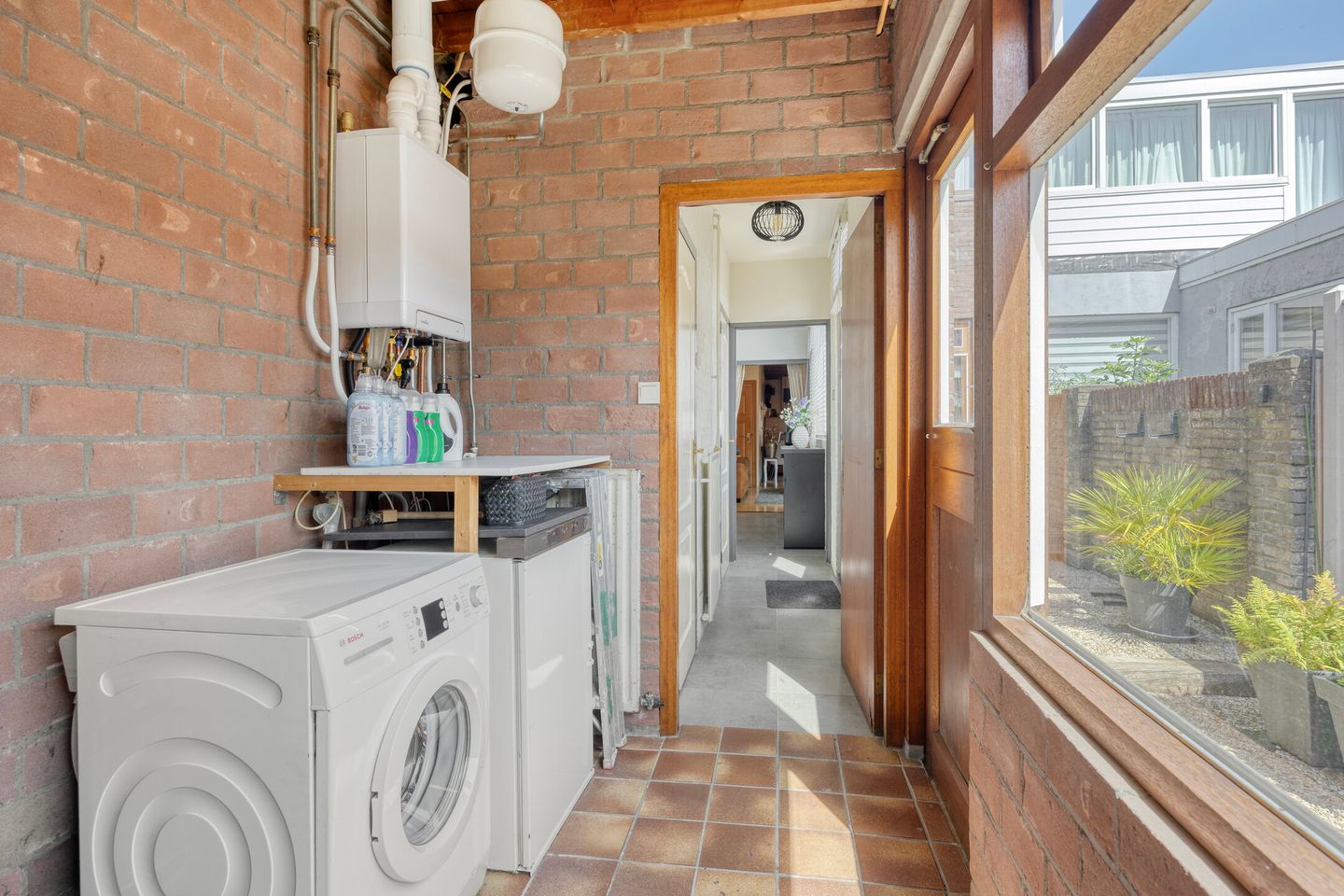Photo 20 of Van Reedestraat 14