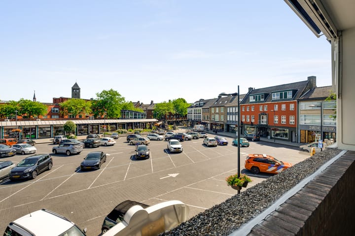 Photo 3 of Markt 67-A