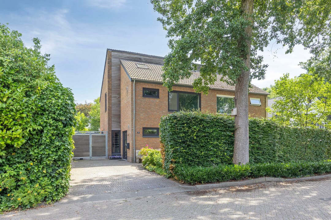 Photo 38 of Lijsterbeslaan 38