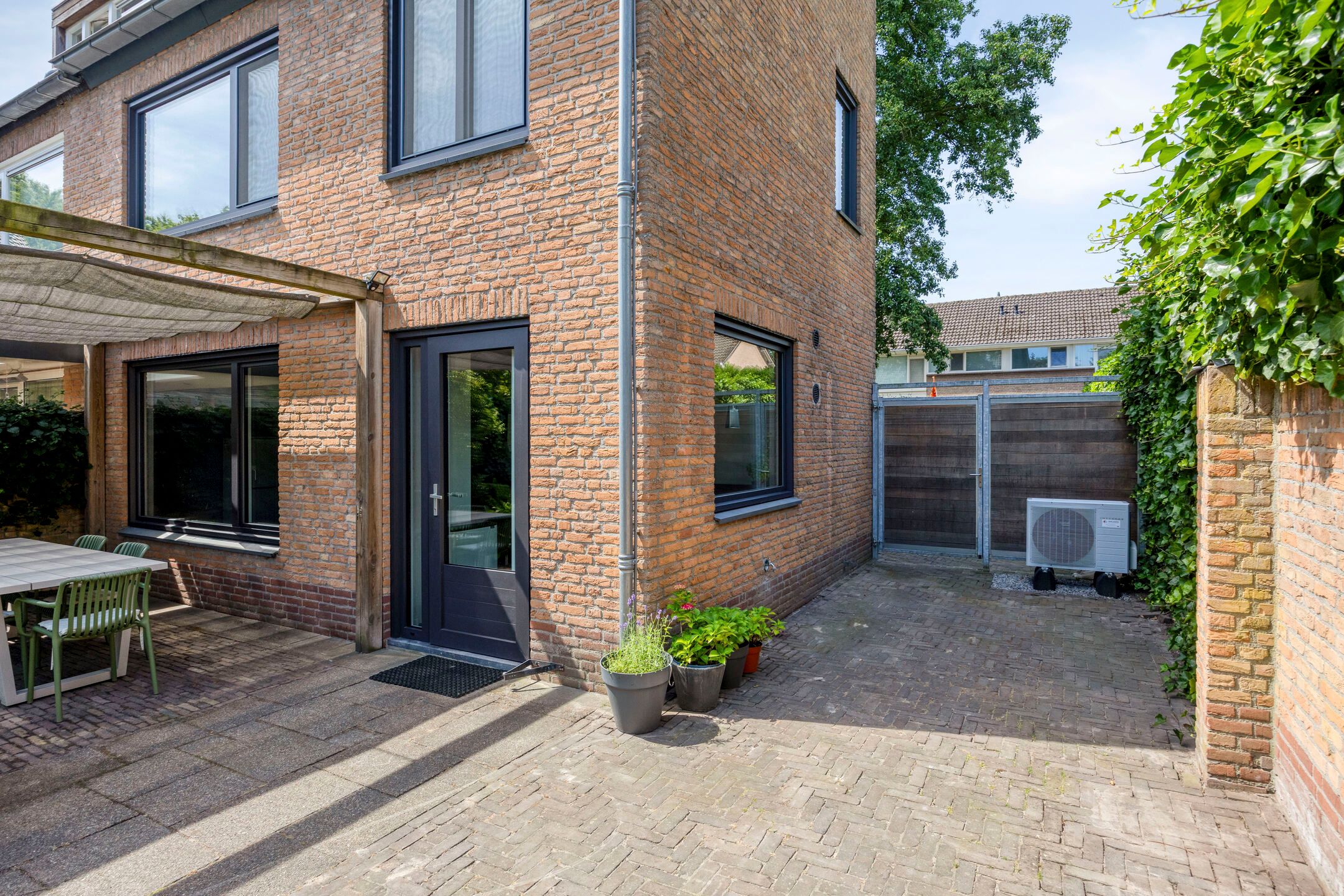 Photo 30 of Lijsterbeslaan 38