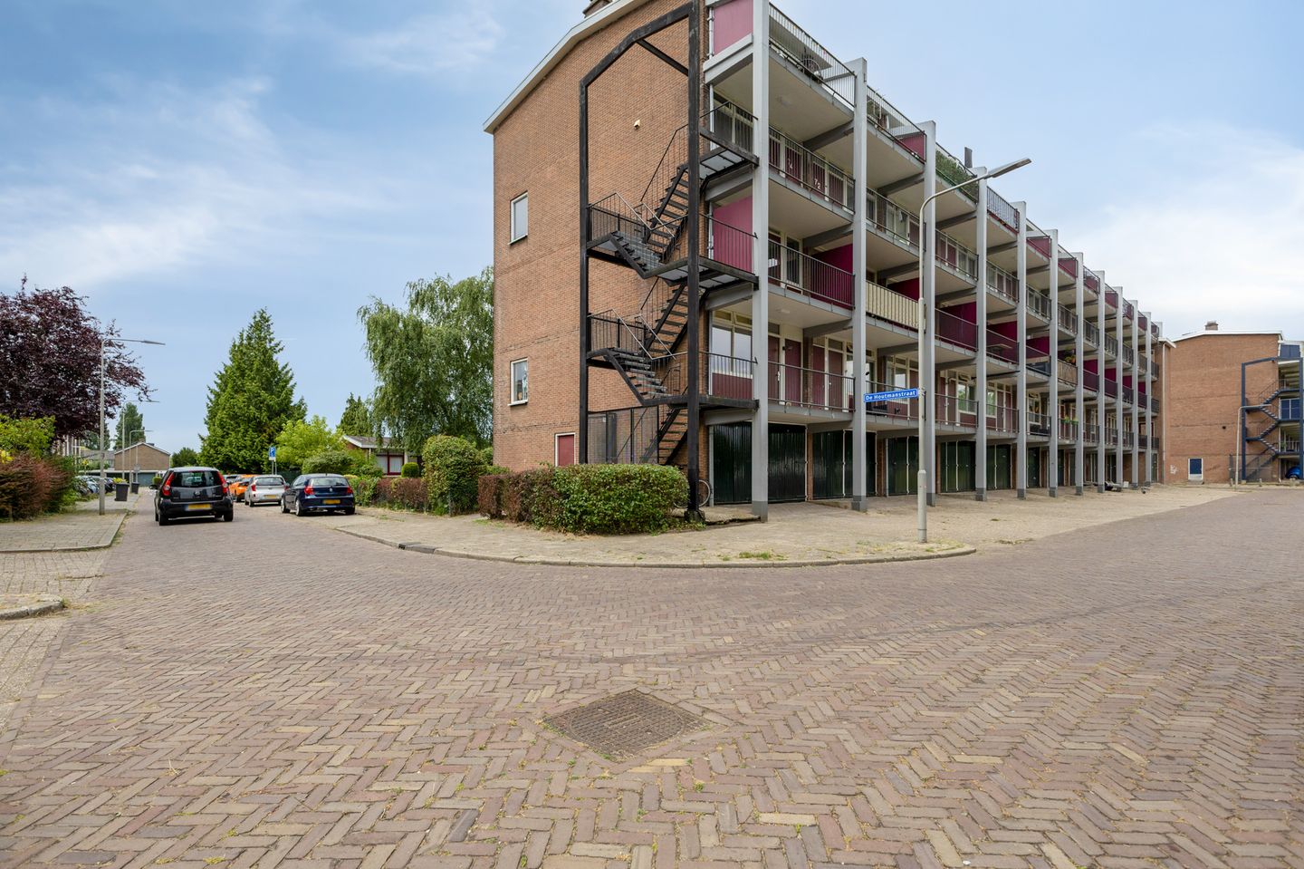 Photo 25 of De Houtmanstraat 52